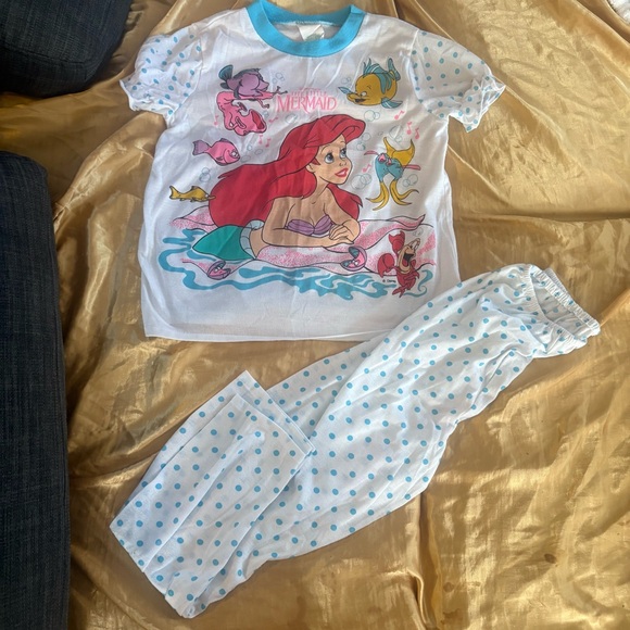 Vintage little mermaid PJ set size 10